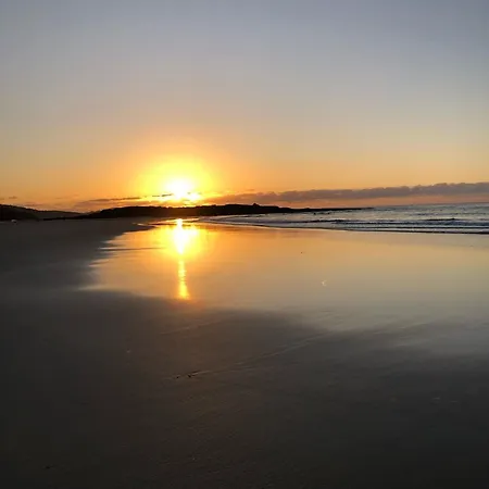 Recuncho De Corme, A 100 Metros De La Playa Daire Corme