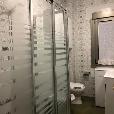 Recuncho De Corme, A 100 Metros De La Playa *